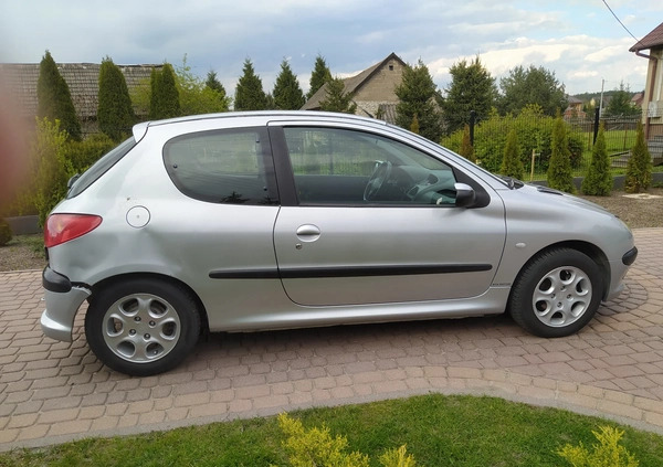 Peugeot 206 cena 2900 przebieg: 164600, rok produkcji 2003 z Swarzędz małe 121